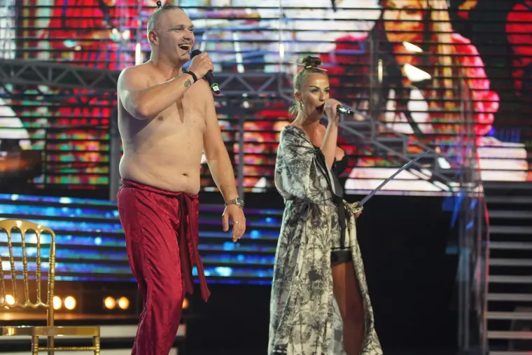 Sa&scaron;a Petković Sale Luks i Nevena Savić