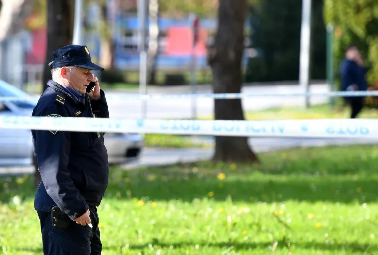 Policija obavlja očevid u domu u kojem je policajac ubio partnericu, također policajku, a potom presudio sebi