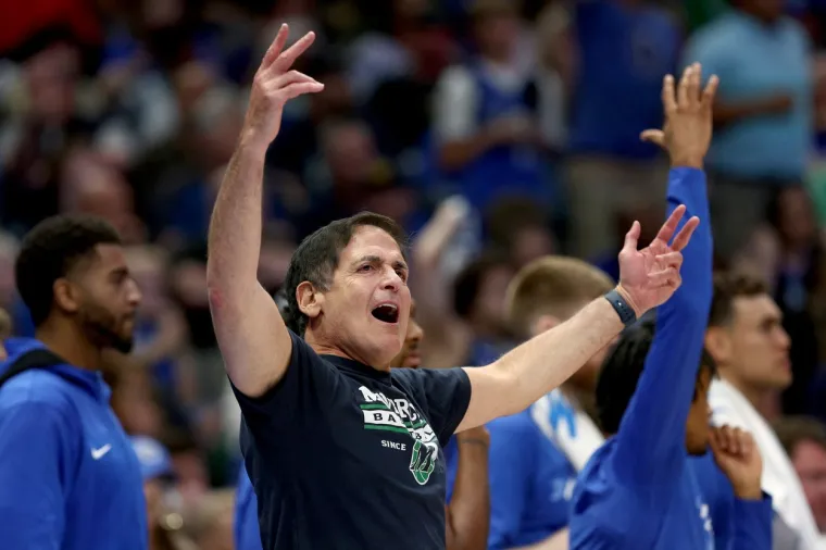 Dončić i kontroverzni Mark Cuban jedva preživjeli triler u Dallasu s Bogdanovićem. Pogledajte što su sve 'manijaci' radili