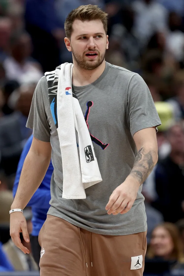 Dončić i kontroverzni Mark Cuban jedva preživjeli triler u Dallasu s Bogdanovićem. Pogledajte što su sve 'manijaci' radili