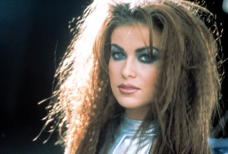 Ne bi danas Carmen Electra bila toliko poznata da nije bilo glazbenika Princea. Naime, njega je Electra upoznala još kada je radila kao striptizeta. Upravo joj je on pomogao da izda svoj prvi singl.