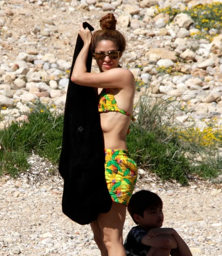 Shakiru nismo dugo vidjeli, a sad se ukazala u bikiniju i iznenadila vidno mr&scaron;avijom figurom