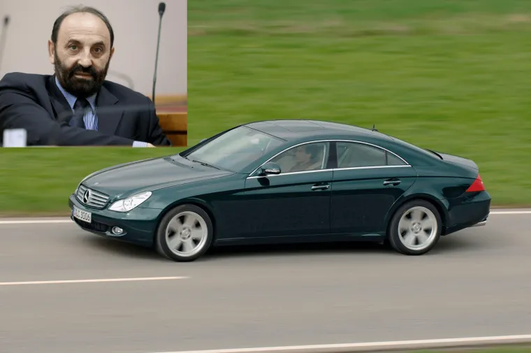 Ivan Kirin (HDZ) nije najtransparentnije upisao koji automobil vozi. Točnije, napisao je da posjeduje Mercedes CLS, ali ne i kojeg godišta. To je zanimljivo zato jer ga je procijenio na tek 37.000 kuna, što je malo ako znamo da takav novi model starta s cijenom od 591.000 kuna plus sva dodatna oprema. CLS se proizvodi od 2004. godine pa je moguće da Kirin posjeduje upravo to godište, s puno, puno kilometara