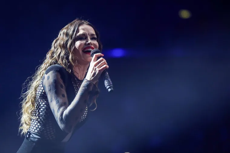 Od visoke pletenice do zavodljivih kovrča: Severina svaku frizuru isfura kao da je rođena s njom, koja vam je naj?