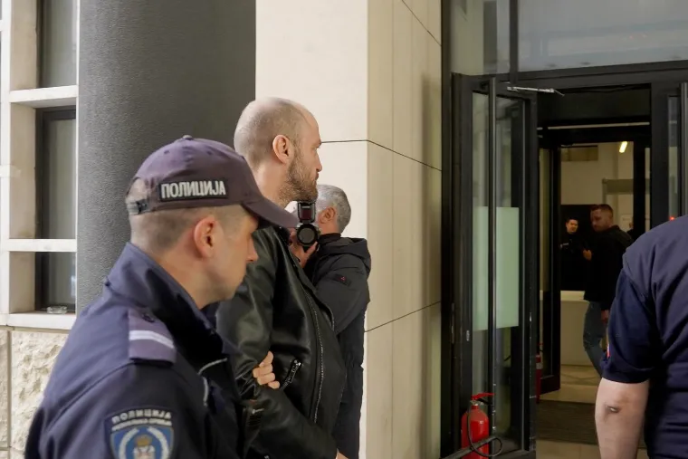 Privođenje Darka Kostića.