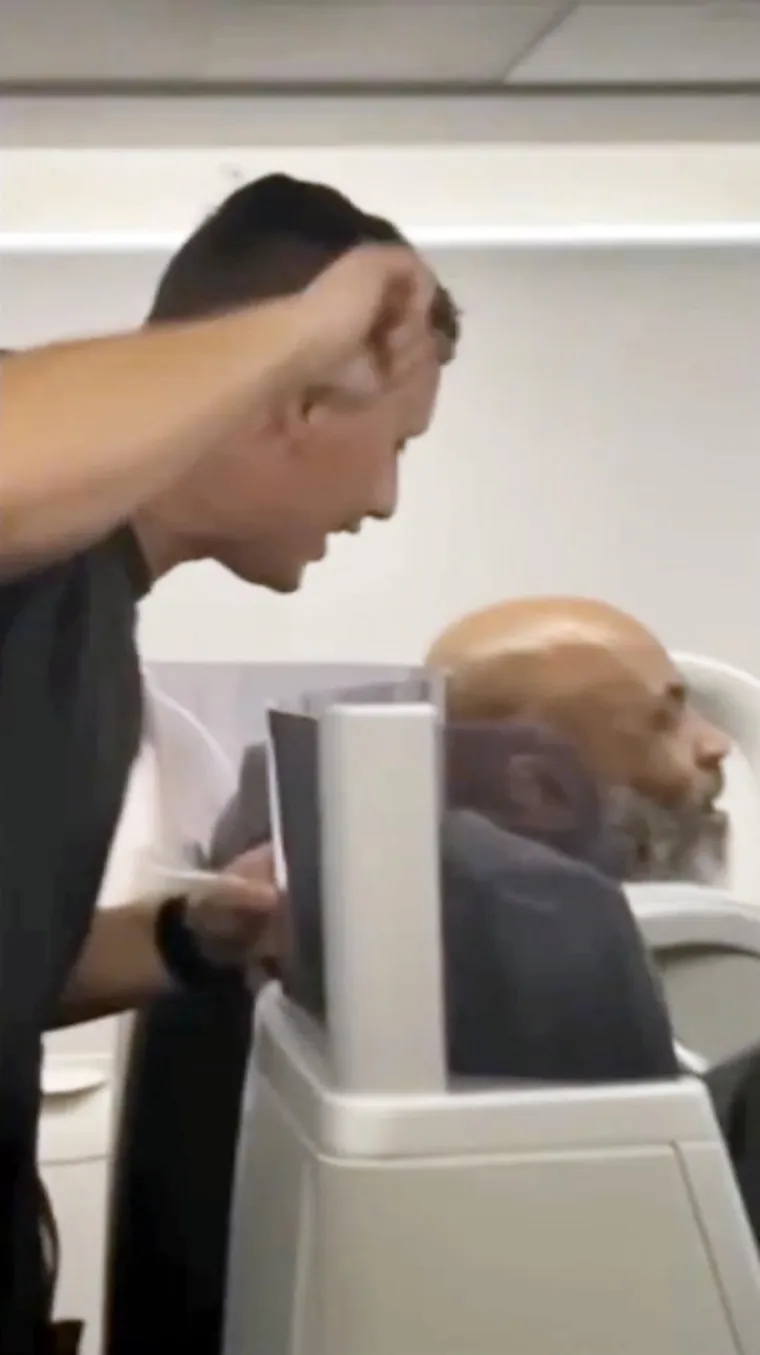 Ovo je provokator koji je isprovocirao Mikea Tysona. Nećete vjerovati &scaron;to mu je sve radio. Pa, koliko lud i pijan može&scaron; biti za ovo?!