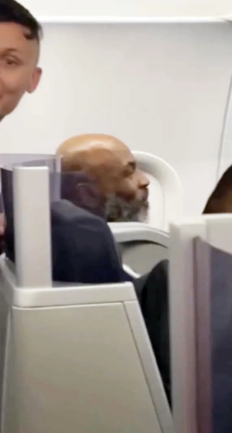 Ovo je provokator koji je isprovocirao Mikea Tysona. Nećete vjerovati &scaron;to mu je sve radio. Pa, koliko lud i pijan može&scaron; biti za ovo?!