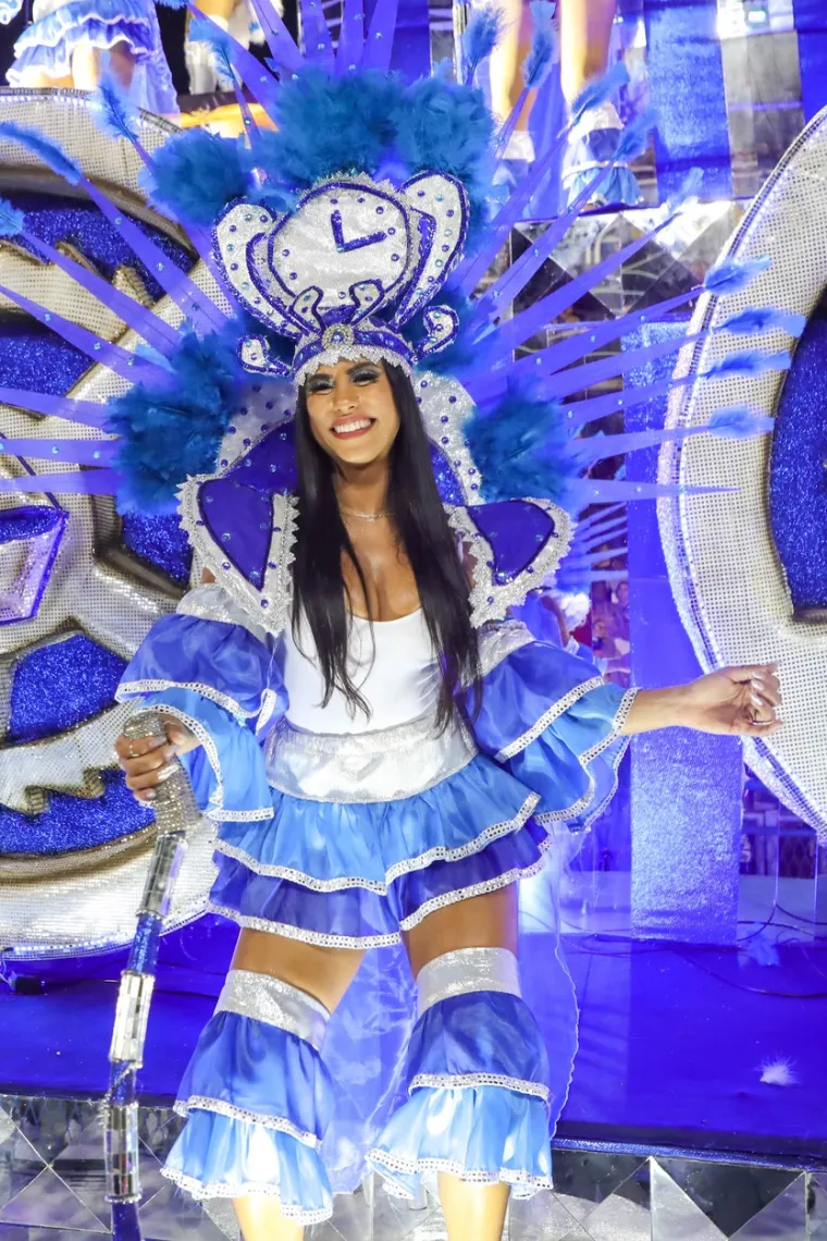 Goli&scaron;ave Brazilke stvorile pomutnju na karnevalu: Tijela su im fantazija, a najvi&scaron;e tkanine imaju na - glavi