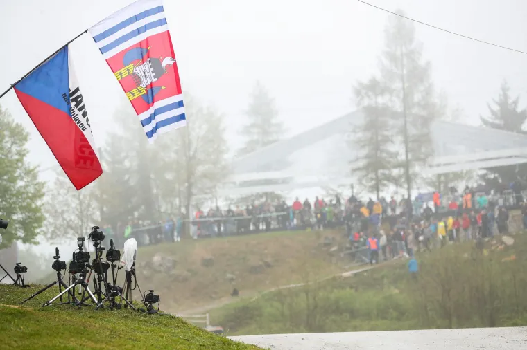 Nezapamćene utrke u Lijepoj na&scaron;oj: Rally ludnica zahvatila Hrvatsku, prizori koji ostavljaju bez daha