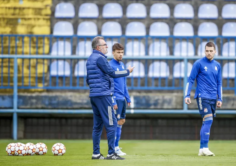Ante Čačić odradio prvi trening s Dinamom, uz njega je bio čovjek koji je 'preživio' četiri smjene