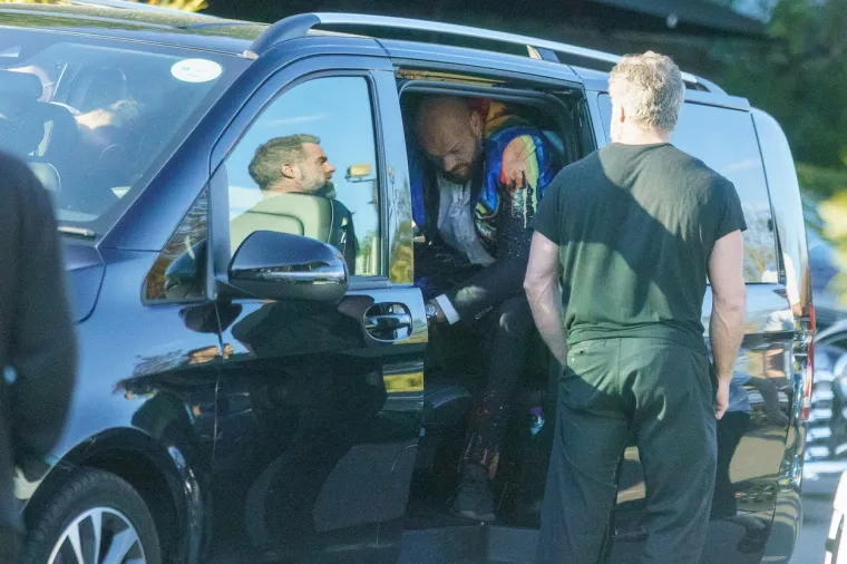 Paparazzi tajno uhvatili Tysona Furyja na pobjedničkom tulumu svih tuluma