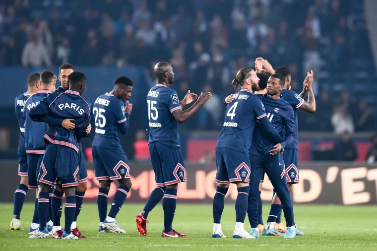 Navijači osramotili igrače PSG-a, ove scene s proslave naslova Messi, Mbappe, Neymar i ekipa će još dugo pamtiti