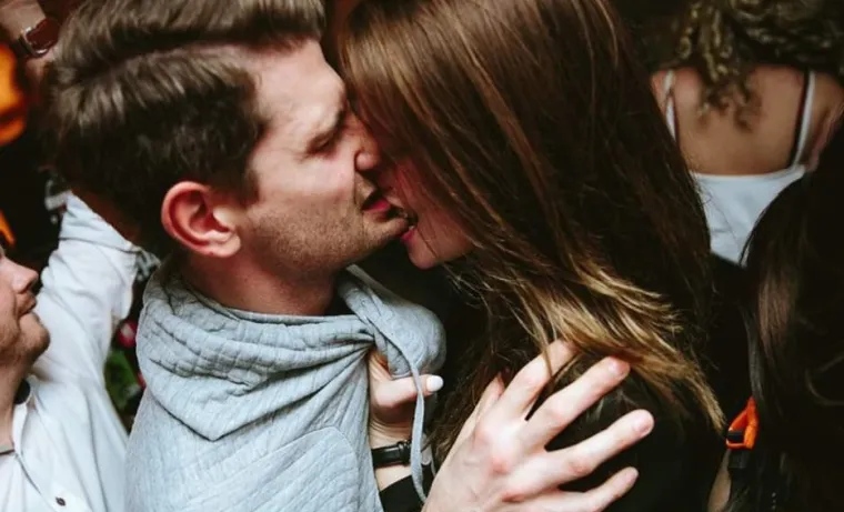 Oti&scaron;la korona kada je stigla sezona, a s njom su se vratili i kaotični prizori u noćnim klubovima: Evo najgorih!