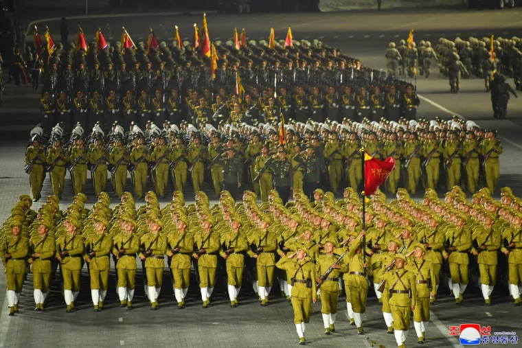 Pogledajte demonstraciju sile Sjeverne Koreje! Kim Jong Un najavio ubrzani razvoj nuklearnog oružja