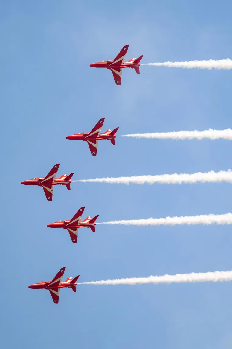 Krila Oluje i Red Arrows priredili spektakl na nebu!