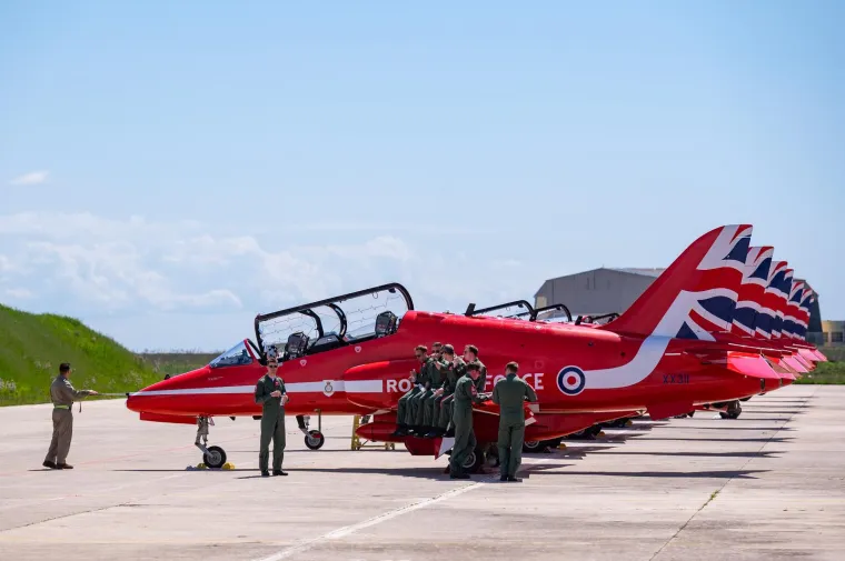 Krila Oluje i Red Arrows priredili spektakl na nebu!