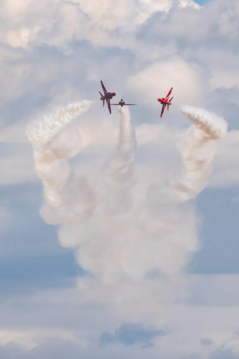 Krila Oluje i Red Arrows priredili spektakl na nebu!