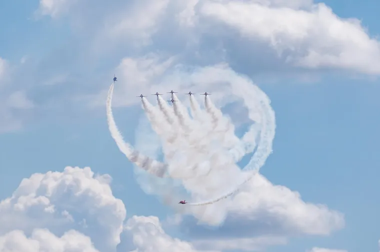 Krila Oluje i Red Arrows priredili spektakl na nebu!