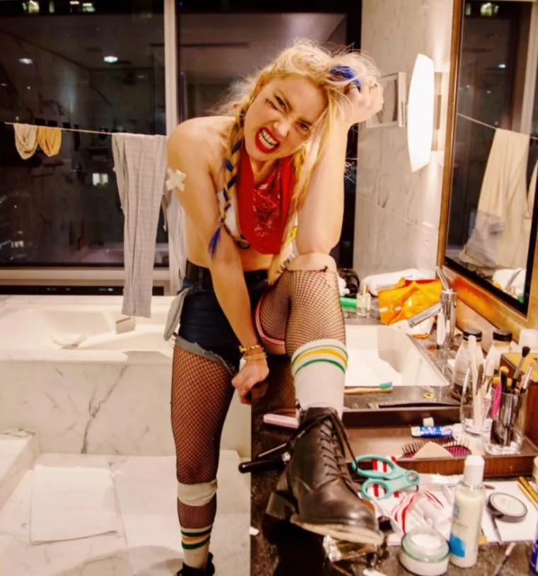 Rezultati koje je Heard dobila na profesionalnim psiholo&scaron;kim testovima povezani su s ljudima koji su bili puni bijesa i dru&scaron;tveno sofisticirani, rekla je psihologinja. "U tim ljudima bi ponekad mogao eksplodirati bijes", dodala je. "Oni su skloni biti vrlo pasivno-agresivni. Mogu biti vrlo egocentrični. Mogli bi koristiti taktiku manipulacije kako bi poku&scaron;ali zadovoljiti svoje potrebe. Jako im je potrebna pažnja, prihvaćanje, odobrenje."