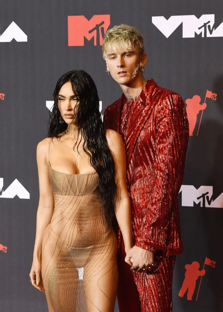 Machine Gun Kelly se isprsio i kupio nevjerojatnu vilu: Sadašnja je valjda postala premala za čudne seks-rituale s Megan Fox