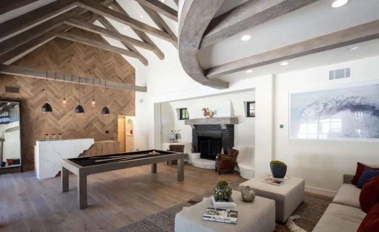 Machine Gun Kelly se isprsio i kupio nevjerojatnu vilu: Sada&scaron;nja je valjda postala premala za čudne seks-rituale s Megan Fox