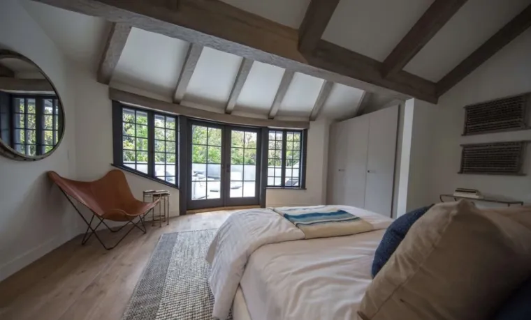 Machine Gun Kelly se isprsio i kupio nevjerojatnu vilu: Sada&scaron;nja je valjda postala premala za čudne seks-rituale s Megan Fox