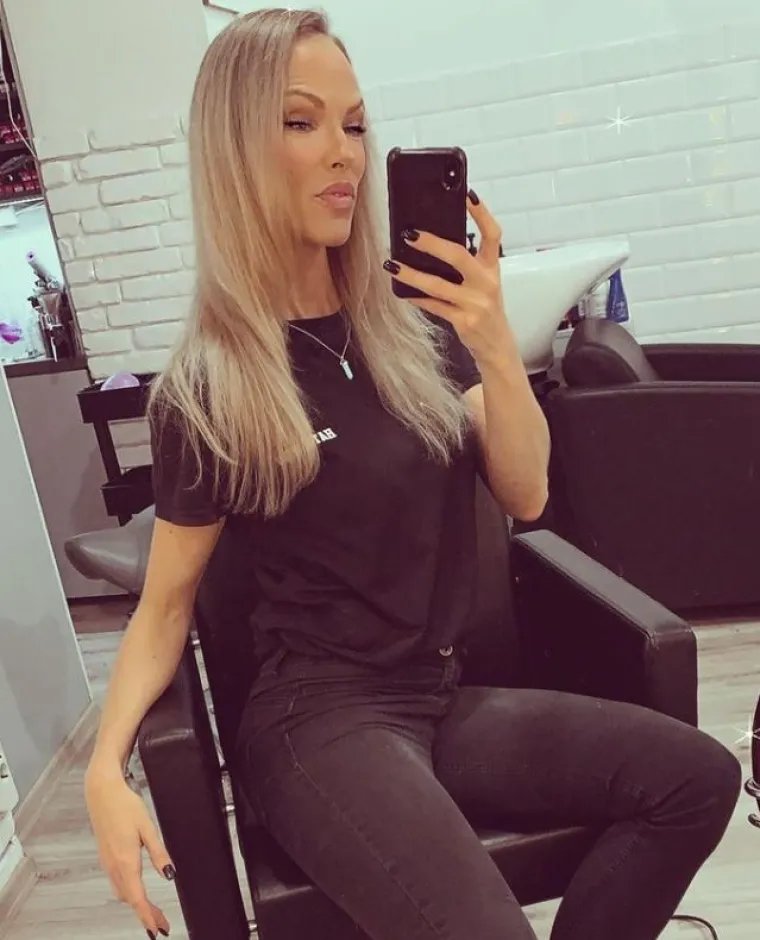 David je navodno slao SMS poruke eksplicitnog sadržaja španjolskoj manekenki i glumici Esther Canadas. 