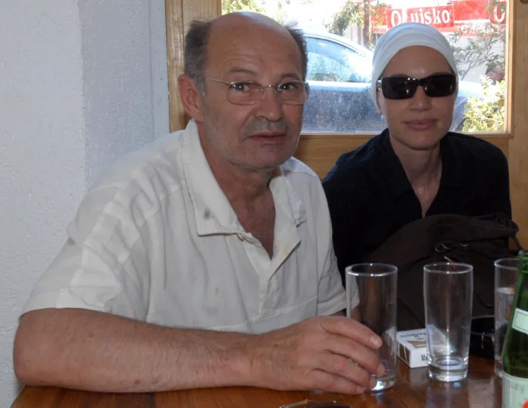 Poznati glumac se treći put oženio kostimografkinjom i scenografkinjom Slavicom Radović. Živjeli su na relaciji Zagreb-Ljubljana, a Slavica je od Mustafe bila mlađa 20 godina. Mustafa se Slavicom oženio nekoliko mjeseci prije njezine smrti na intimnoj ceremoniji, a vjenčali su se na njezin rođendan, 25 travnja. 