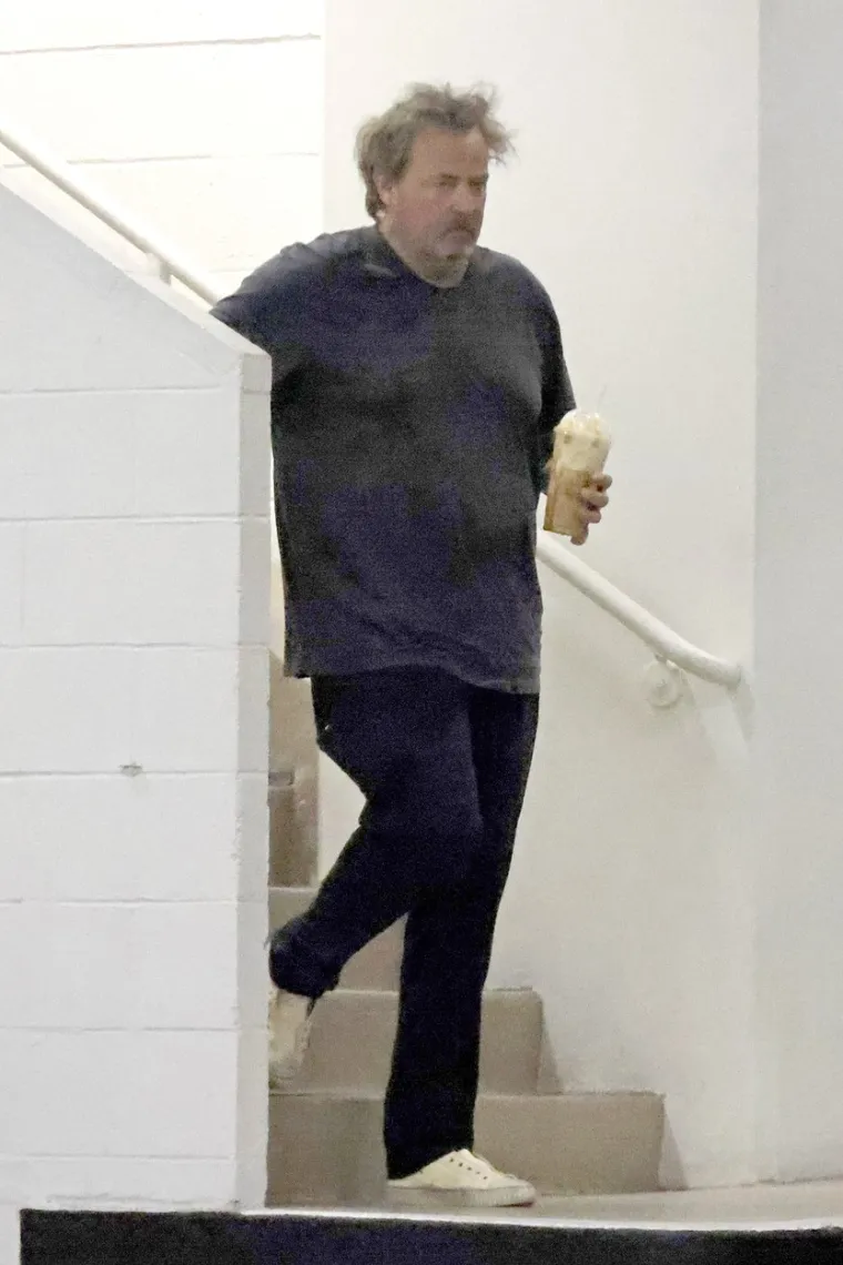 Davno je glumio šarmera Chandlera, ali ipak... Matthew Perry se skroz zapustio, tužno je vidjeti ga ovakvog