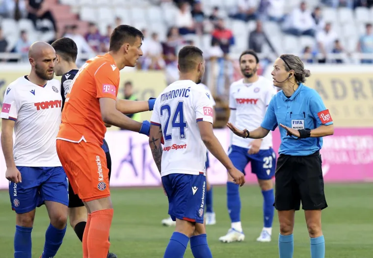 Ovo je žena koju se u Hrvatskoj jednostavno mora slu&scaron;ati. Nema hoće&scaron;-neće&scaron;, s čeličnom Ivanom nema &scaron;ale: 'Sposobna je, ali...'