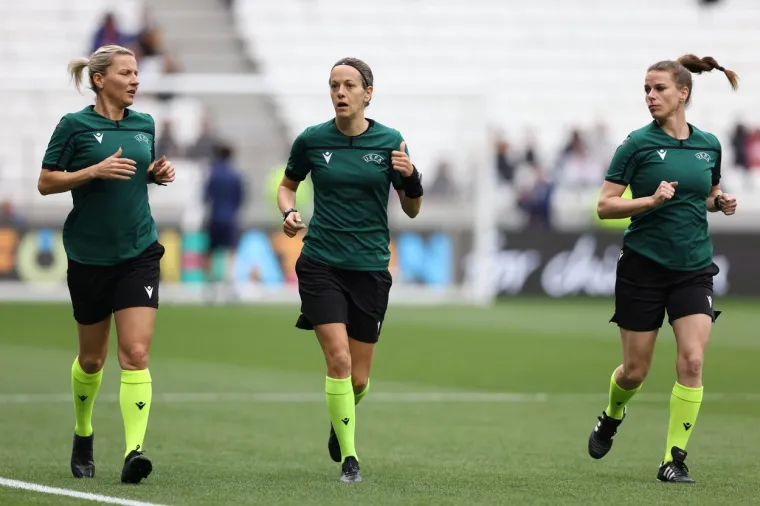 Ovo je žena koju se u Hrvatskoj jednostavno mora slu&scaron;ati. Nema hoće&scaron;-neće&scaron;, s čeličnom Ivanom nema &scaron;ale: 'Sposobna je, ali...'