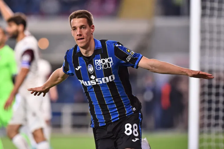 Dok svira radio Pa&scaron;alić Mario