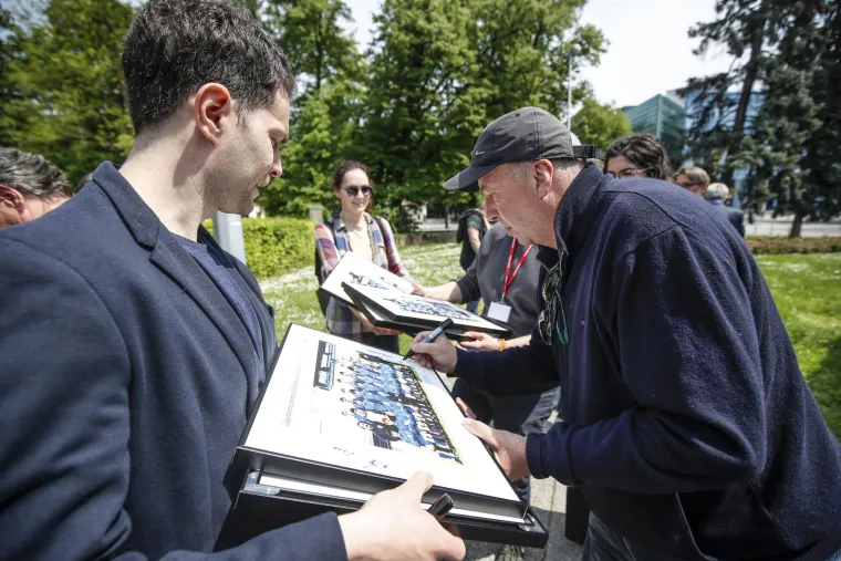 Mase su ih nosile na rukama, žene ludile za njima. Bili su istinski junaci, pravi zagrebački &scaron;armeri. Oni su atomski dinamovci zauvijek