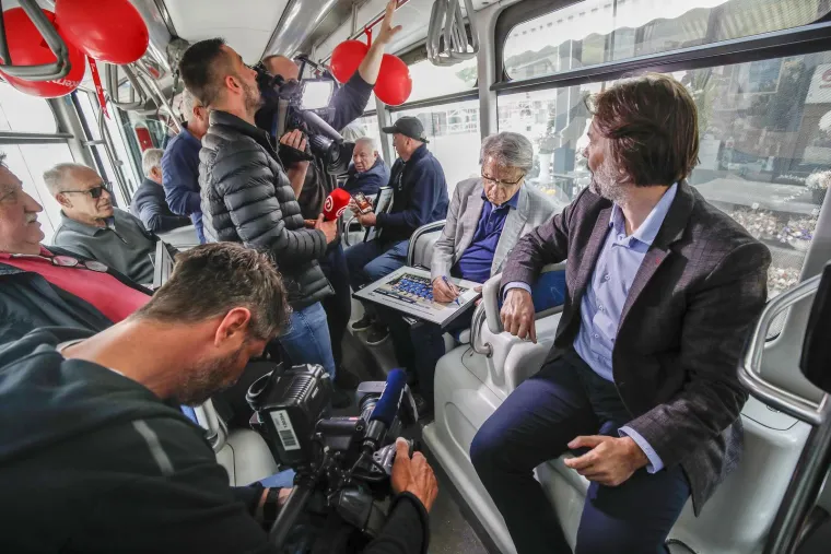 Mase su ih nosile na rukama, žene ludile za njima. Bili su istinski junaci, pravi zagrebački &scaron;armeri. Oni su atomski dinamovci zauvijek