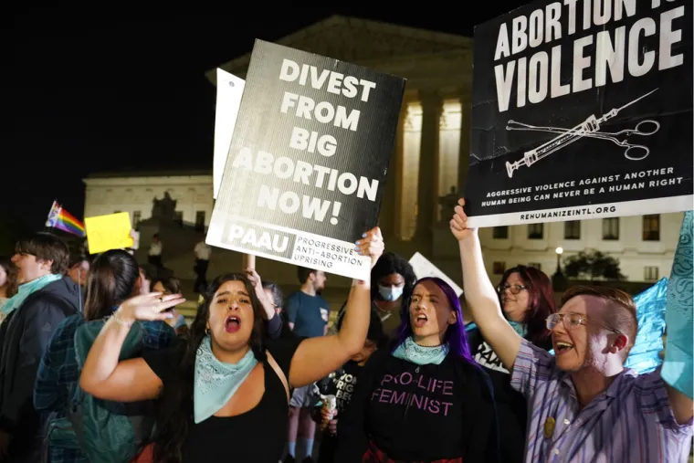 Amerikanci iza&scaron;li na ulice nakon vijesti o mogućem poni&scaron;tenju presude kojom je legaliziran pobačaj