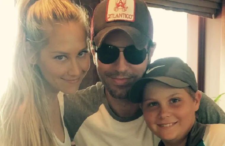 Nakon što je svijet obišao naslov da su Anna i Enrique prekinuli, oglasio se i njegov glasnogovornik, a zatim i Anna te je time otkrila što misli o braku. 