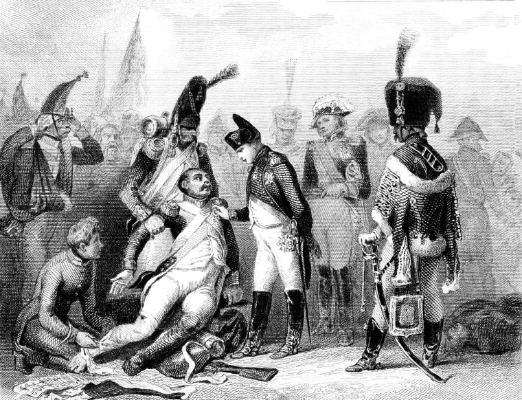 Napoleona su smatrali vojnim genijem čija se taktika temeljila na napadu i odlično je znao iskoristiti neprijateljeve slabosti. Budio je strah kod svojih protivnika. No, navodno je privatno varao na kartama te je patio od gluhoće i kompulzivnog pjevanja.