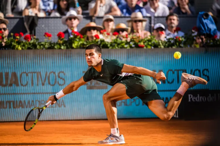 Nova teniska senzacija sru&scaron;ila i Novaka Đokovića u epskom meču. Čudesni 19-godi&scaron;nji wunderkind prva je sportska priča