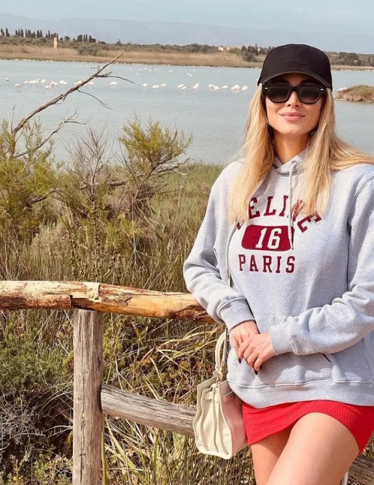 Prekrasna Diletta Leotta pokazala zamamne gole noge. Ako imate fetiš na stopala past ćete u nesvijest
