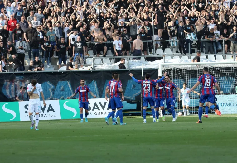 Jeste li primijetili &scaron;to je Marko Livaja napravio Armadi? Ovo je zaboljelo Riječane, neki ga nisu odmah ni vidjeli