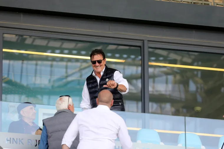 Nećete vjerovati tko se pojavio na Rujevici, ne biste ih prepoznali. Gledali momci rasturanje svoje Rijeke od Hajduka