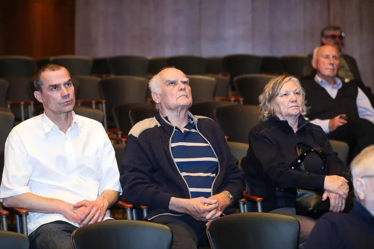 Maja Lena Lopatny u suzama se oprostila od oca, trofejnog vaterpolista Ronalda Lopatnyja. Mia Begović bila joj je bila velika podr&scaron;ka