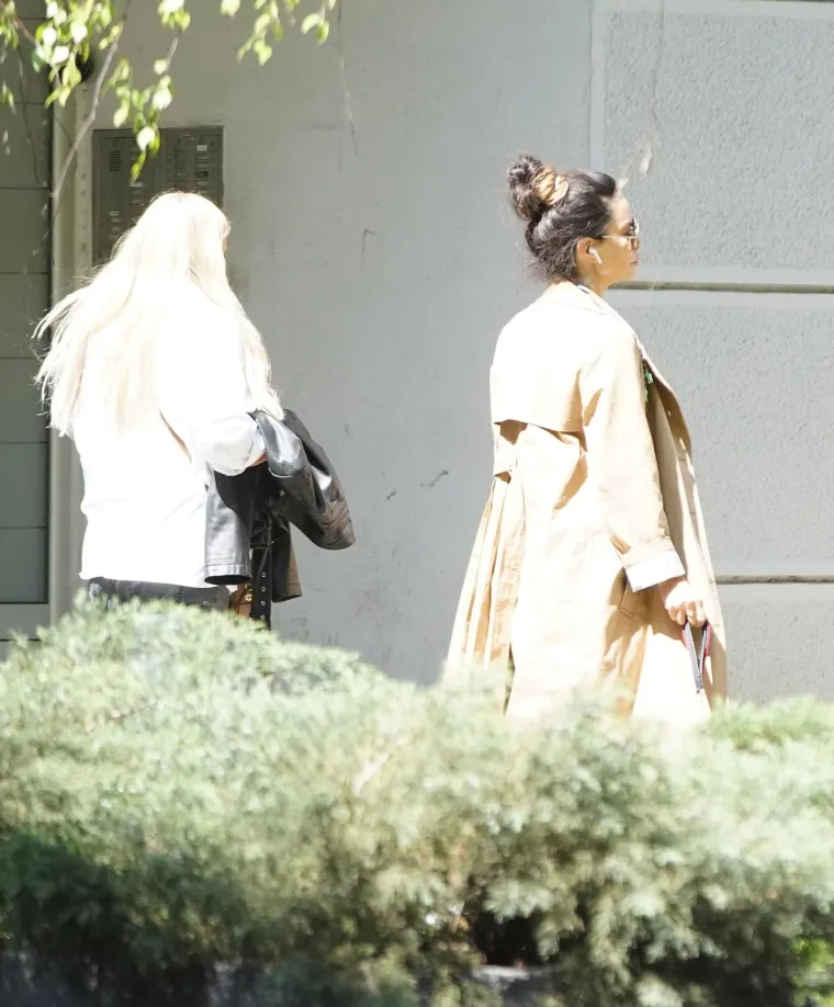 Isti pi&scaron;u kako se Vidoje tijekom dana dobro osjećao te da se nije žalio ni na kakve tegobe sve do svojih posljednjih trenutaka na životu. Tijekom masaže, Ristović se požalio terapeutkinji, rekav&scaron;i kako mu nije dobro.&nbsp;