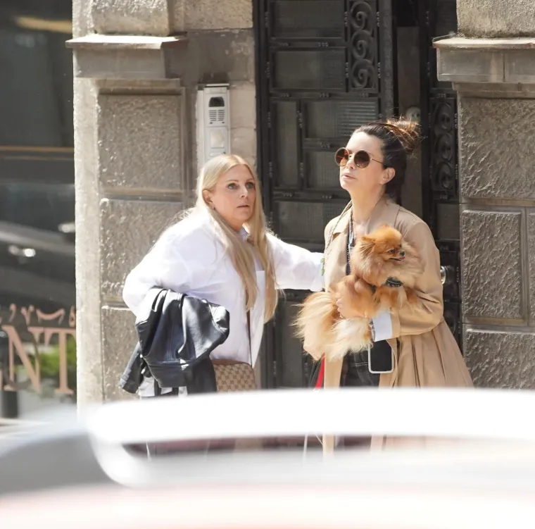 "Grozno se osjećam, jedva pričam. Jo&scaron; uvijek nije bilo obdukcije, znam isto koliko i vi o uzroku smrti. Te&scaron;ko mi je, stigla sam u Beograd, ali nisam trenutačno u kući u kojoj sam živjela ranije. Hvala na razumijevanju, ne bih vi&scaron;e komentirala", rekla je Nikolina za Republiku.