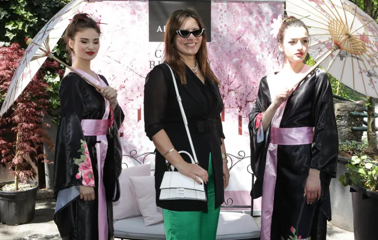 Stankica zasjala u vlastitoj kreaciji, a Borna Kotromanić ponovno zaintrigirala odjevnim komadom