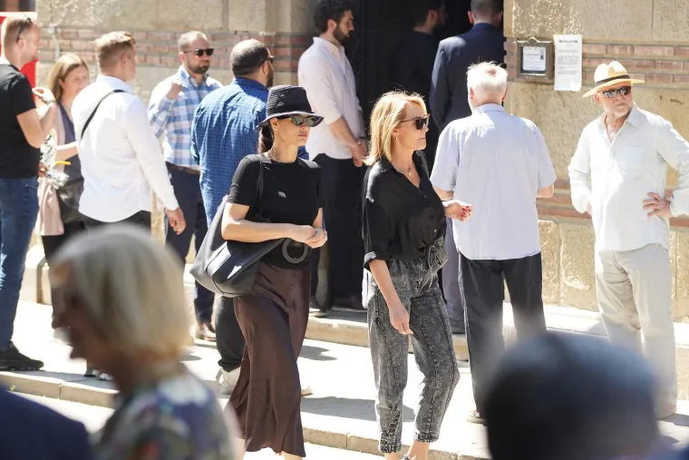 Pokopan je Vidoje Ristović: Neutje&scaron;na Nikolina Pi&scaron;ek nije prestajala plakati, prizori lome srce