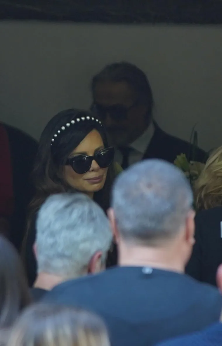 Pokopan je Vidoje Ristović: Neutje&scaron;na Nikolina Pi&scaron;ek nije prestajala plakati, prizori lome srce