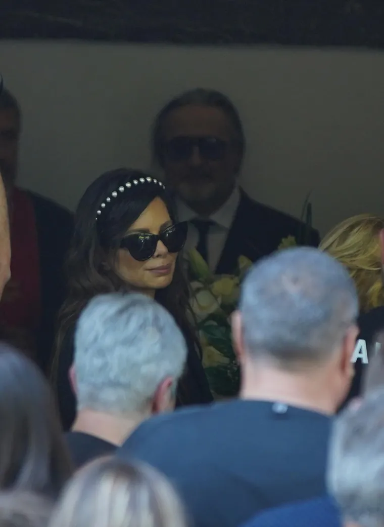 Pokopan je Vidoje Ristović: Neutje&scaron;na Nikolina Pi&scaron;ek nije prestajala plakati, prizori lome srce