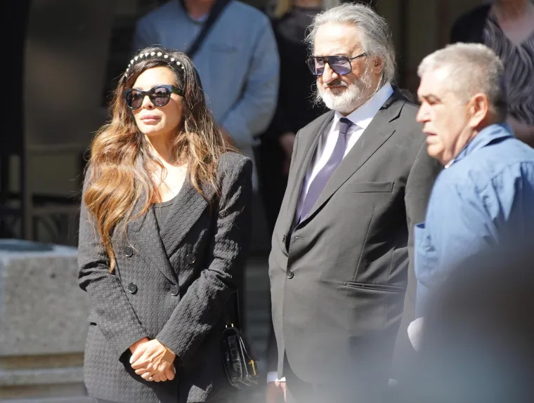 Pokopan je Vidoje Ristović: Neutje&scaron;na Nikolina Pi&scaron;ek nije prestajala plakati, prizori lome srce