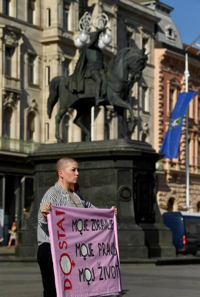 Poznati na velikom protestu za Mirelu Čavajdu: Stigli su i Urban i Ranko Ostojić